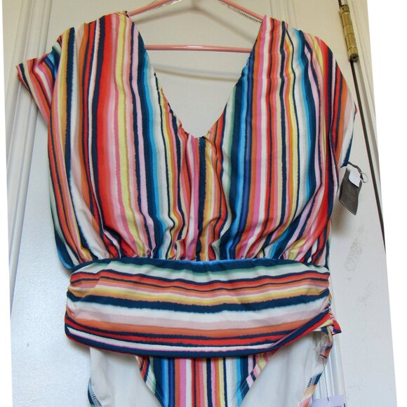 $142 Vince Camuto Women's One Piece Swimsuit Multi Size 10 - Picture 1 of 7